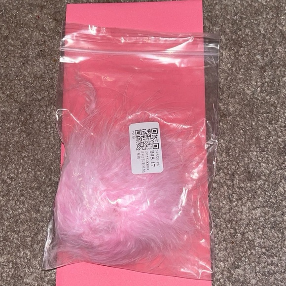 💖FREE with Purchase💖 Pink Fuzzy Pasties!! - Picture 2 of 4